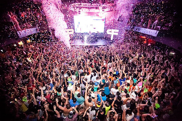 Flux Pavilion, Diskord & Wilkinson at Stage AE