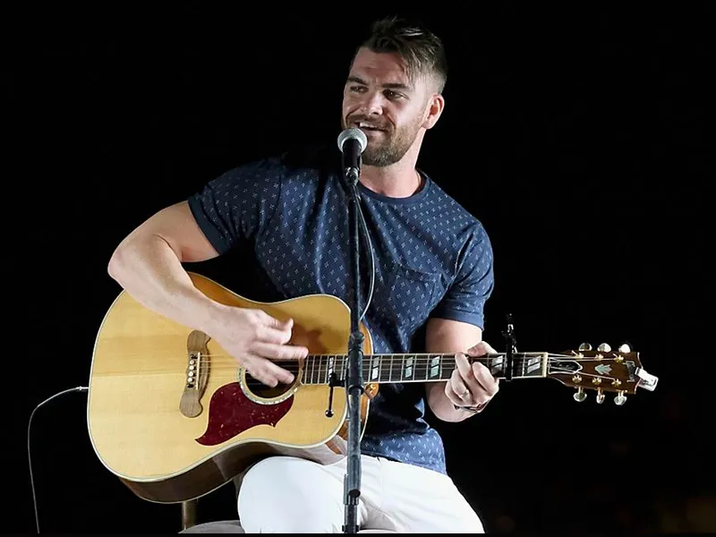 Dylan Scott tickets