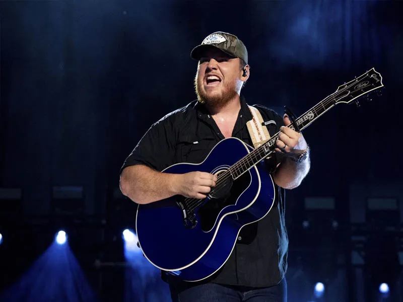Mitchell Tenpenny tickets