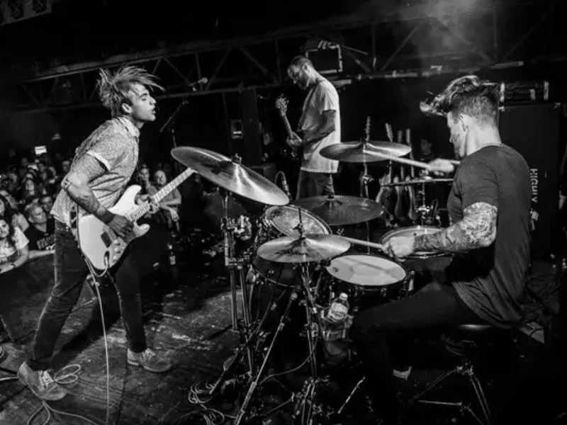Highly Suspect tickets